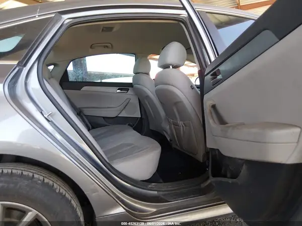 5NPE24AF6KH796124 2019 HYUNDAI SONATA - Image 8