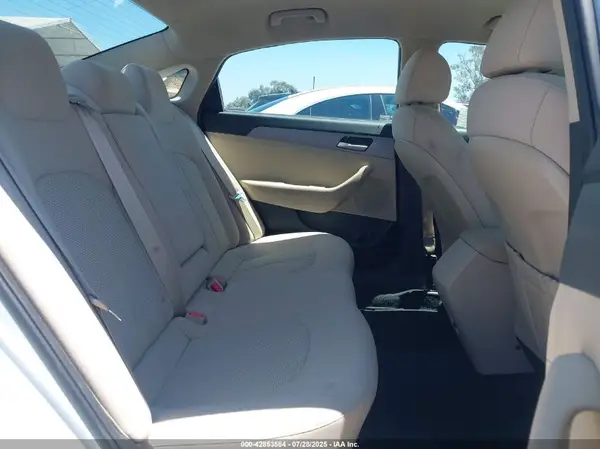 5NPE24AF6KH807946 2019 HYUNDAI SONATA - Image 8