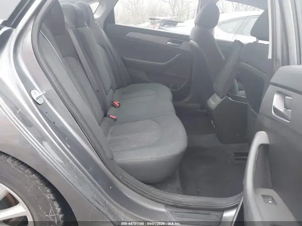 5NPE24AF6KH810877 2019 HYUNDAI SONATA - Image 8