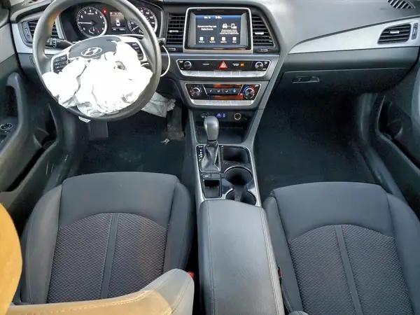 5NPE24AF6KH817070 2019 HYUNDAI SONATA - Image 8