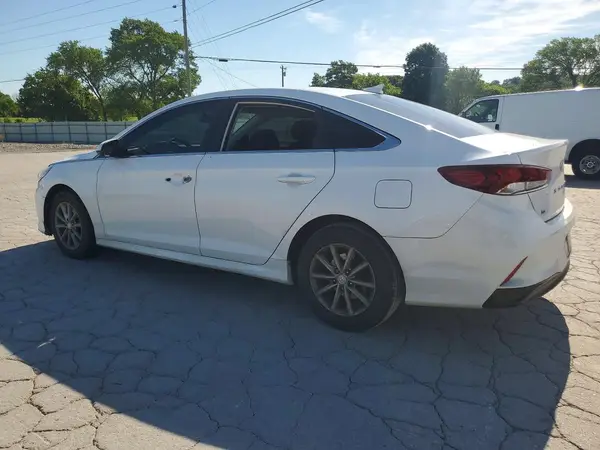 5NPE24AF6KH817697 2019 HYUNDAI SONATA - Image 2