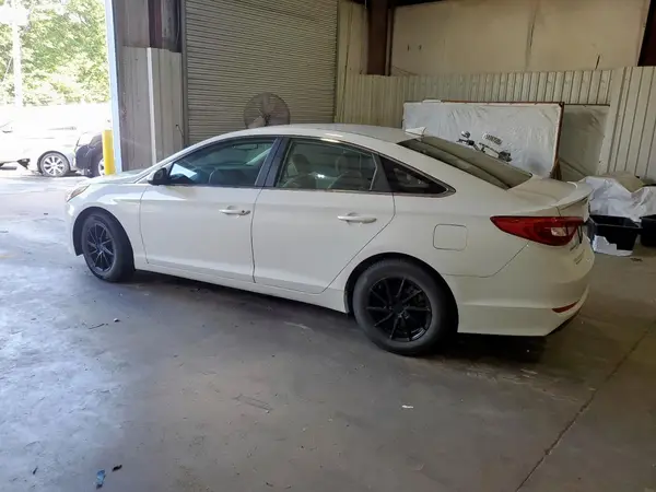 5NPE24AF7GH260421 2016 HYUNDAI SONATA - Image 2