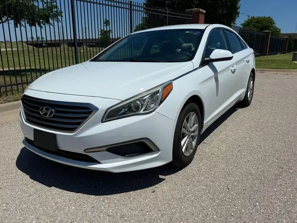 5NPE24AF7GH265764 2016 HYUNDAI SONATA - Image 2
