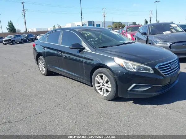 5NPE24AF7GH270513 2016 HYUNDAI SONATA - Image 1