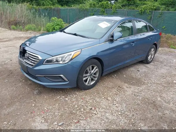 5NPE24AF7GH270611 2016 HYUNDAI SONATA - Image 2