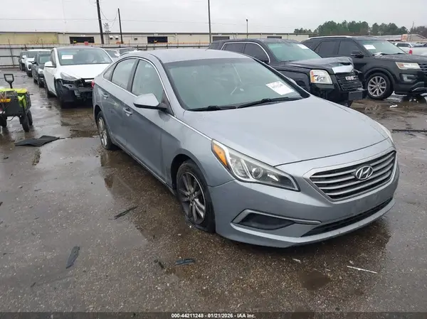 5NPE24AF7GH272651 2016 HYUNDAI SONATA - Image 1