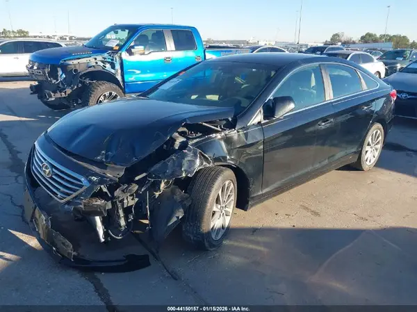 5NPE24AF7GH284105 2016 HYUNDAI SONATA - Image 2