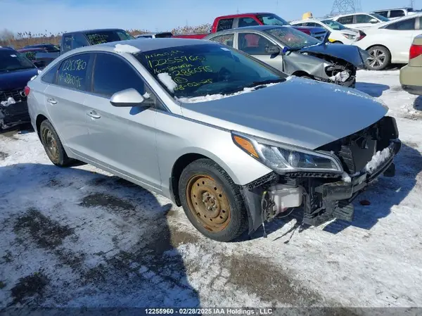5NPE24AF7GH286095 2016 HYUNDAI SONATA - Image 1