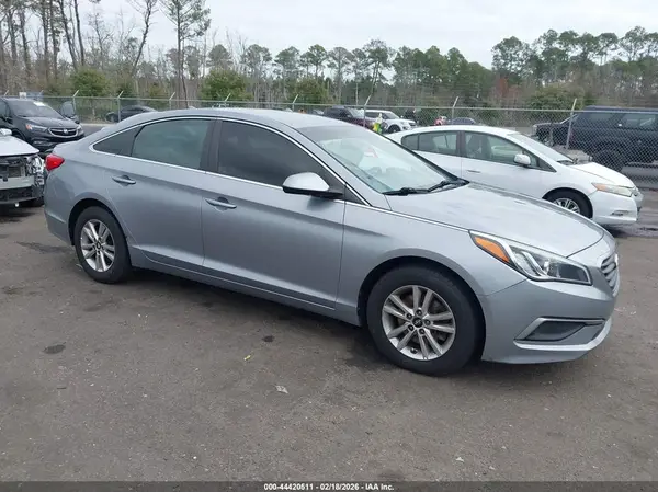 5NPE24AF7GH302120 2016 HYUNDAI SONATA - Image 1