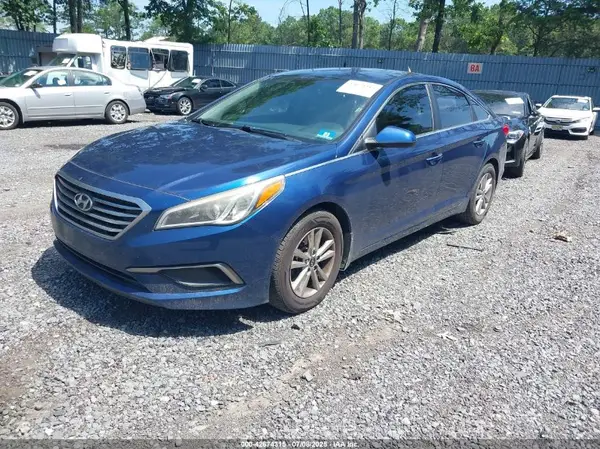 5NPE24AF7GH305504 2016 HYUNDAI SONATA - Image 2