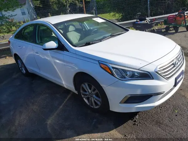 5NPE24AF7GH305891 2016 HYUNDAI SONATA - Image 1