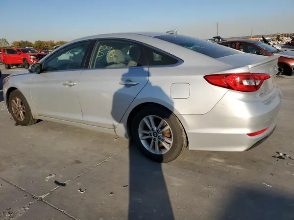 5NPE24AF7GH308046 2016 HYUNDAI SONATA - Image 2