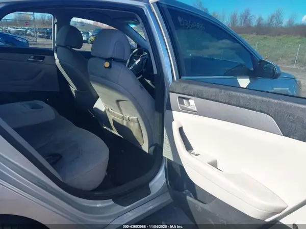 5NPE24AF7GH312484 2016 HYUNDAI SONATA - Image 8