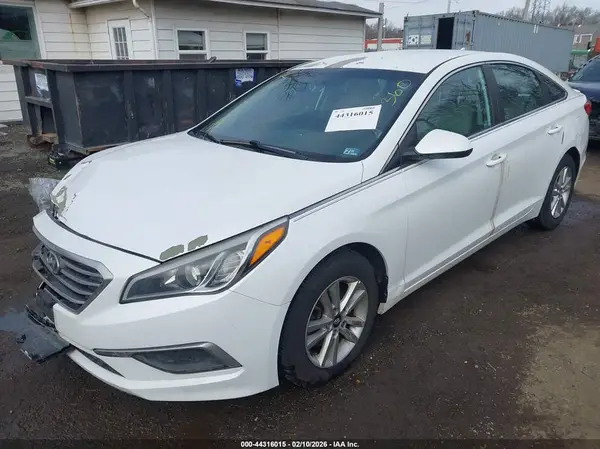 5NPE24AF7GH315546 2016 HYUNDAI SONATA - Image 2