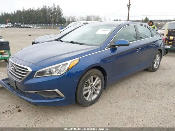 5NPE24AF7GH316261 2016 HYUNDAI SONATA - Image 2