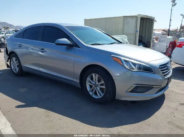 5NPE24AF7GH316535 2016 HYUNDAI SONATA - Image 1