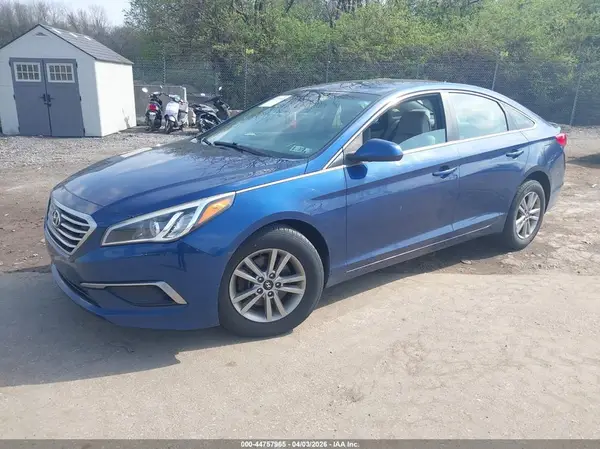 5NPE24AF7GH317118 2016 HYUNDAI SONATA - Image 2