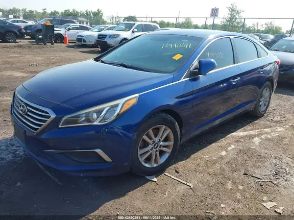 5NPE24AF7GH319693 2016 HYUNDAI SONATA - Image 2