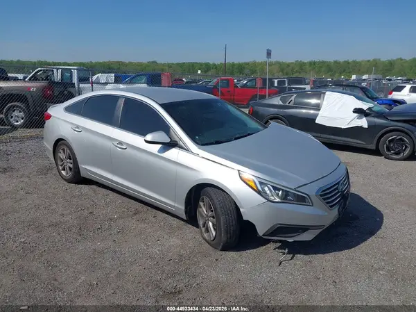 5NPE24AF7GH325901 2016 HYUNDAI SONATA - Image 1