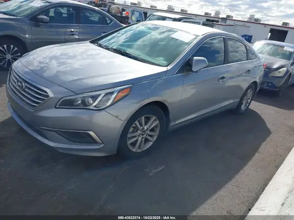 5NPE24AF7GH328247 2016 HYUNDAI SONATA - Image 2