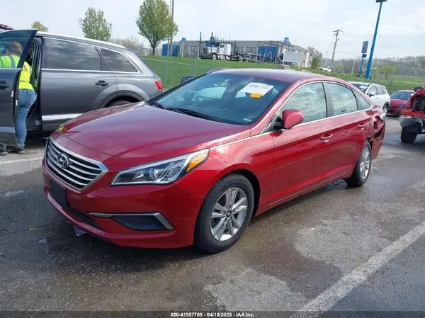 5NPE24AF7GH330208 2016 HYUNDAI SONATA - Image 2