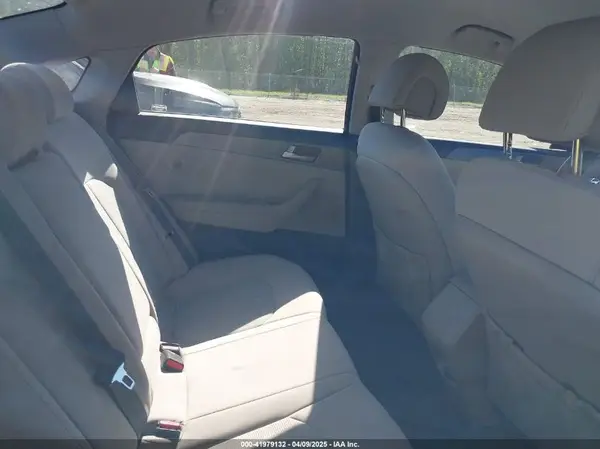 5NPE24AF7GH334761 2016 HYUNDAI SONATA - Image 8