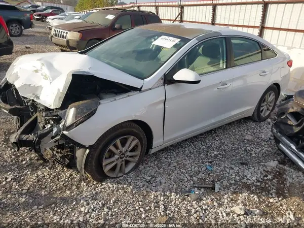 5NPE24AF7GH336591 2016 HYUNDAI SONATA - Image 2