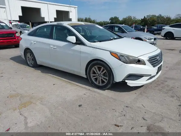 5NPE24AF7GH348045 2016 HYUNDAI SONATA - Image 1
