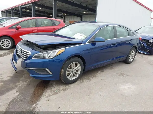 5NPE24AF7GH352144 2016 HYUNDAI SONATA - Image 2