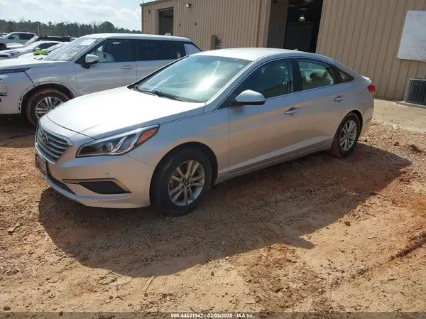 5NPE24AF7GH357831 2016 HYUNDAI SONATA - Image 2