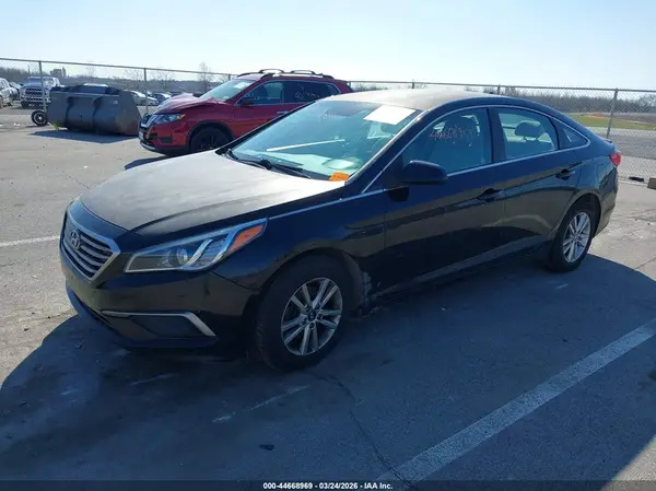 5NPE24AF7GH359899 2016 HYUNDAI SONATA - Image 2
