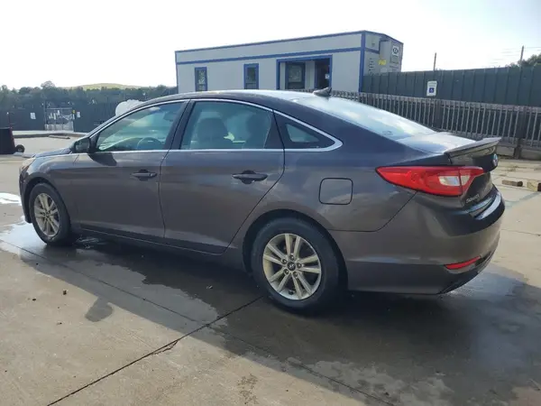 5NPE24AF7GH360504 2016 HYUNDAI SONATA - Image 2
