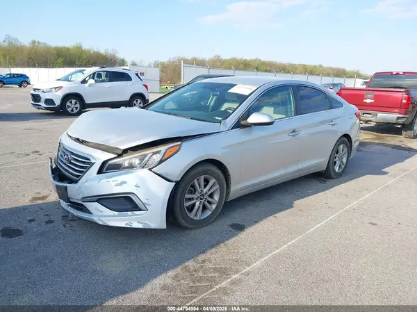 5NPE24AF7GH368666 2016 HYUNDAI SONATA - Image 2
