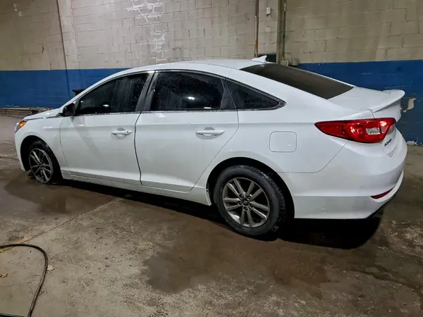 5NPE24AF7GH374189 2016 HYUNDAI SONATA - Image 2