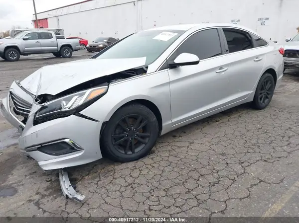 5NPE24AF7GH374483 2016 HYUNDAI SONATA - Image 2