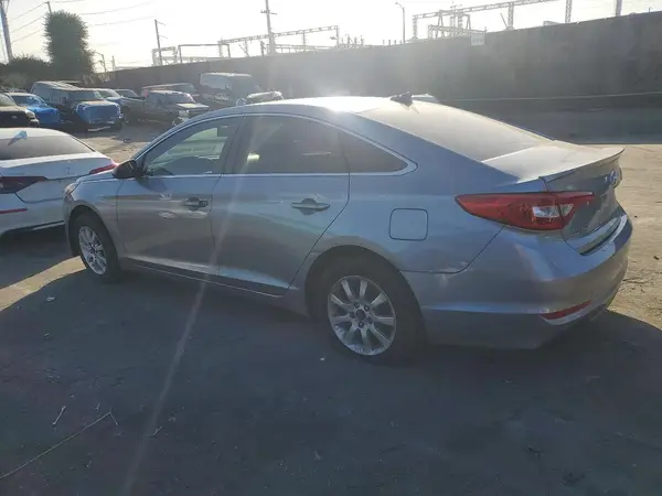 5NPE24AF7GH375116 2016 HYUNDAI SONATA - Image 2