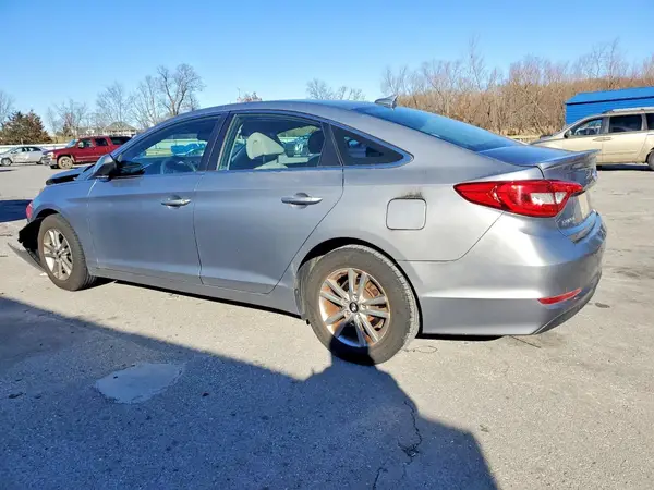 5NPE24AF7GH375679 2016 HYUNDAI SONATA - Image 2