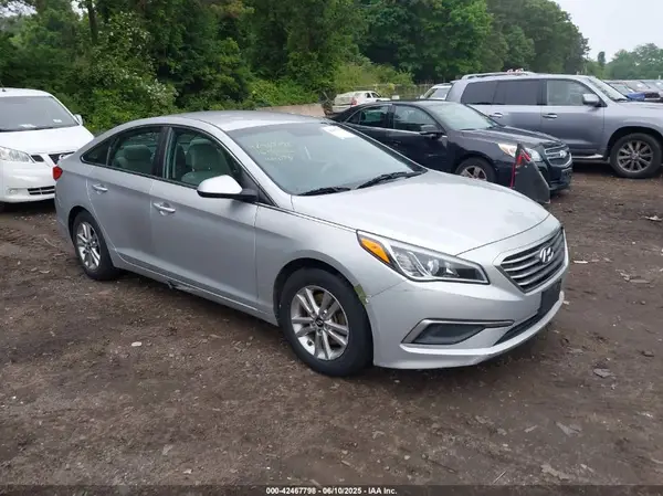 5NPE24AF7GH377089 2016 HYUNDAI SONATA - Image 1