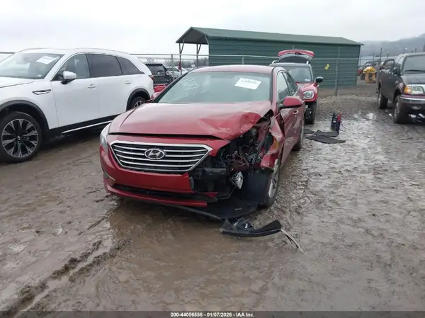 5NPE24AF7GH378677 2016 HYUNDAI SONATA - Image 2