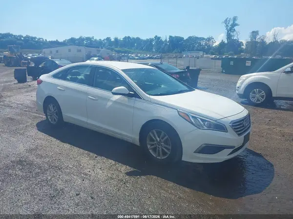 5NPE24AF7GH379361 2016 HYUNDAI SONATA - Image 1