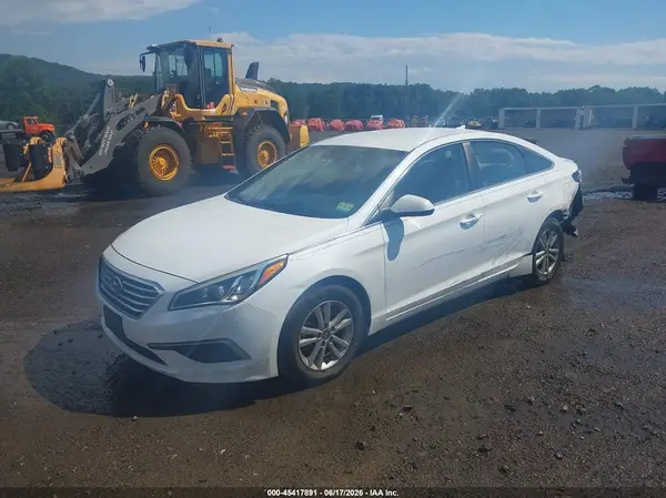 5NPE24AF7GH379361 2016 HYUNDAI SONATA - Image 2