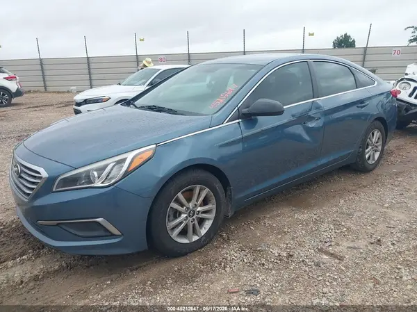 5NPE24AF7GH381305 2016 HYUNDAI SONATA - Image 2