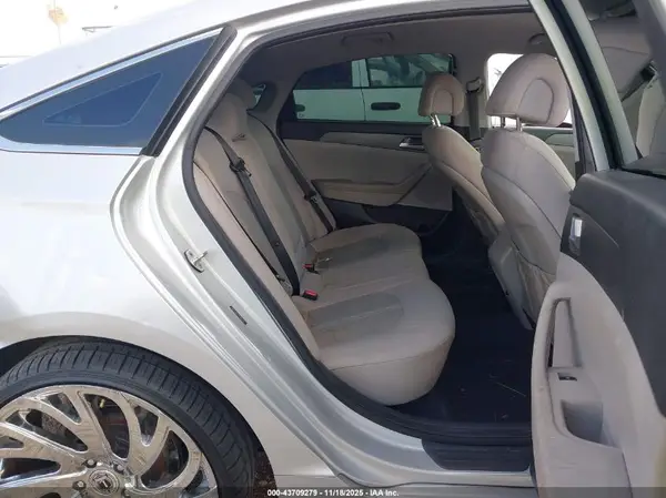 5NPE24AF7GH385645 2016 HYUNDAI SONATA - Image 8