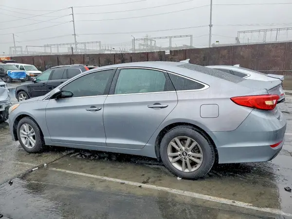 5NPE24AF7GH388108 2016 HYUNDAI SONATA - Image 2