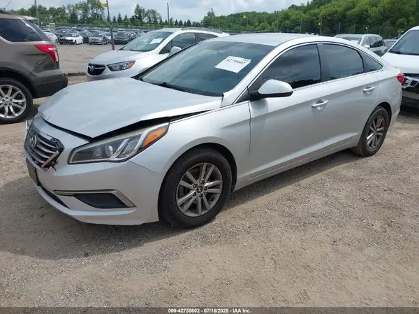 5NPE24AF7GH395687 2016 HYUNDAI SONATA - Image 2