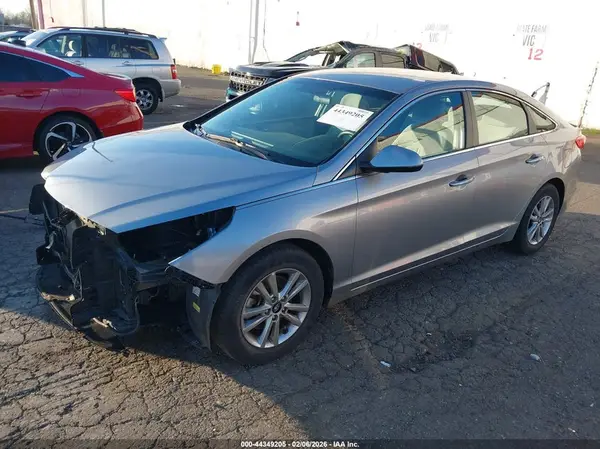 5NPE24AF7GH397424 2016 HYUNDAI SONATA - Image 2