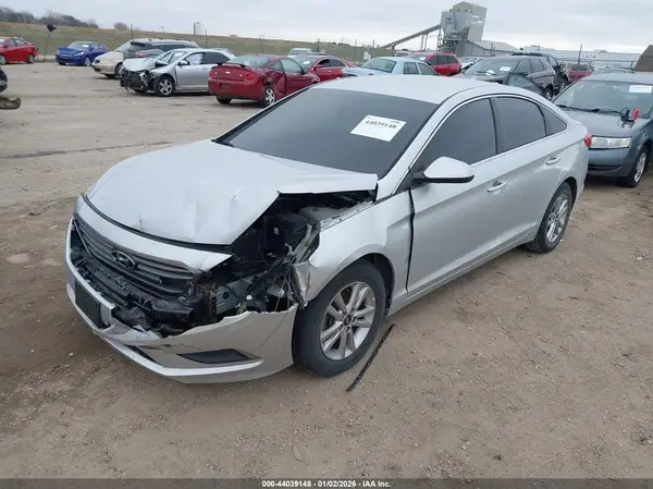 5NPE24AF7GH398122 2016 HYUNDAI SONATA - Image 2
