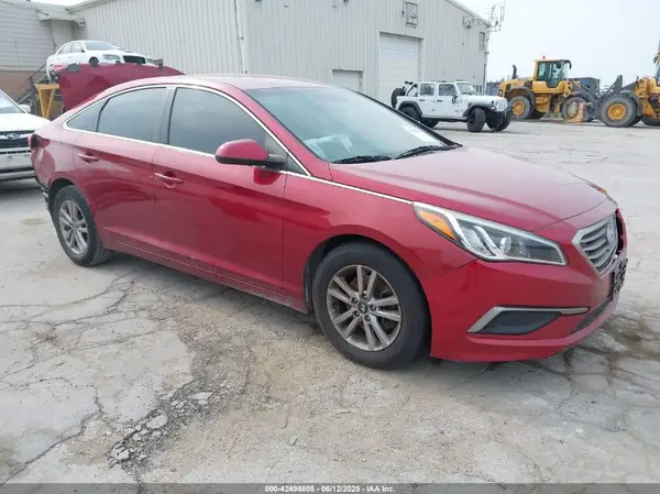 5NPE24AF7GH398413 2016 HYUNDAI SONATA - Image 1