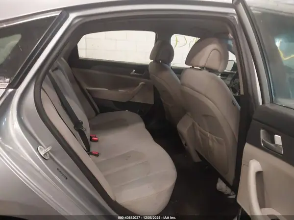 5NPE24AF7GH399738 2016 HYUNDAI SONATA - Image 8