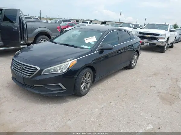 5NPE24AF7GH403500 2016 HYUNDAI SONATA - Image 2